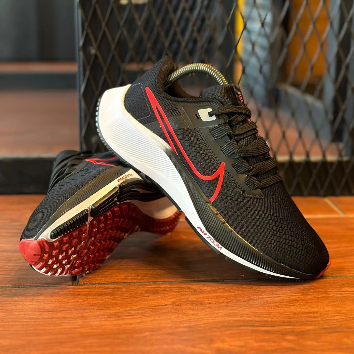 Nike AIR ZOOM PEGASUS 38 Black Red review Zoe 02