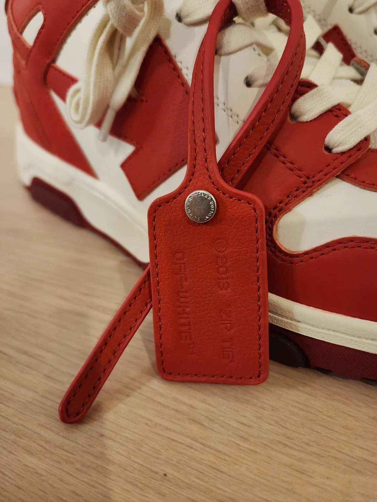 OFF-WHITE Out Of Office Red And White review Kyle 01