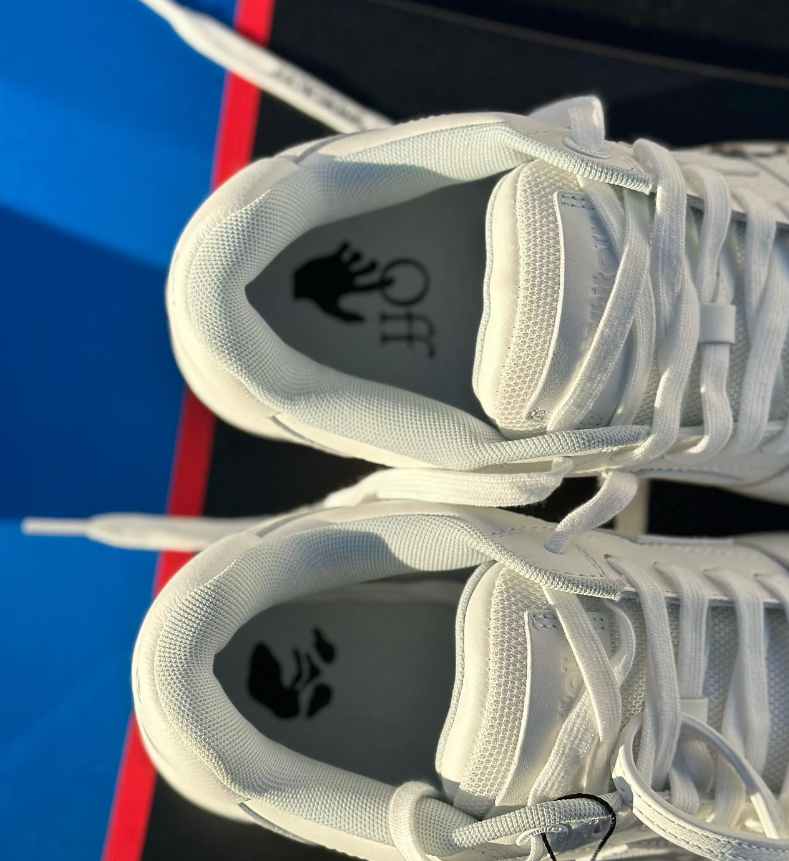 OFF-WHITE Out Of Office Cloud White review T Boykin 01