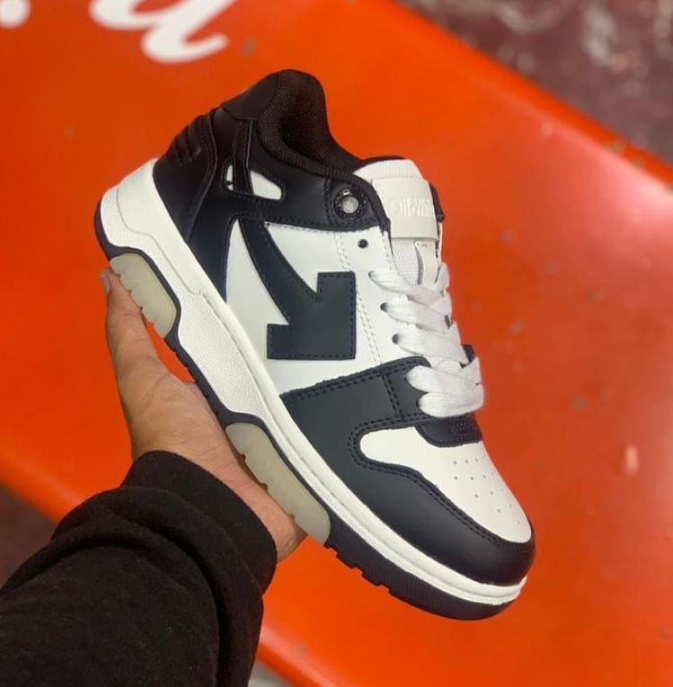 OFF-WHITE Out Of Office Black And White Pandas review Sandramar