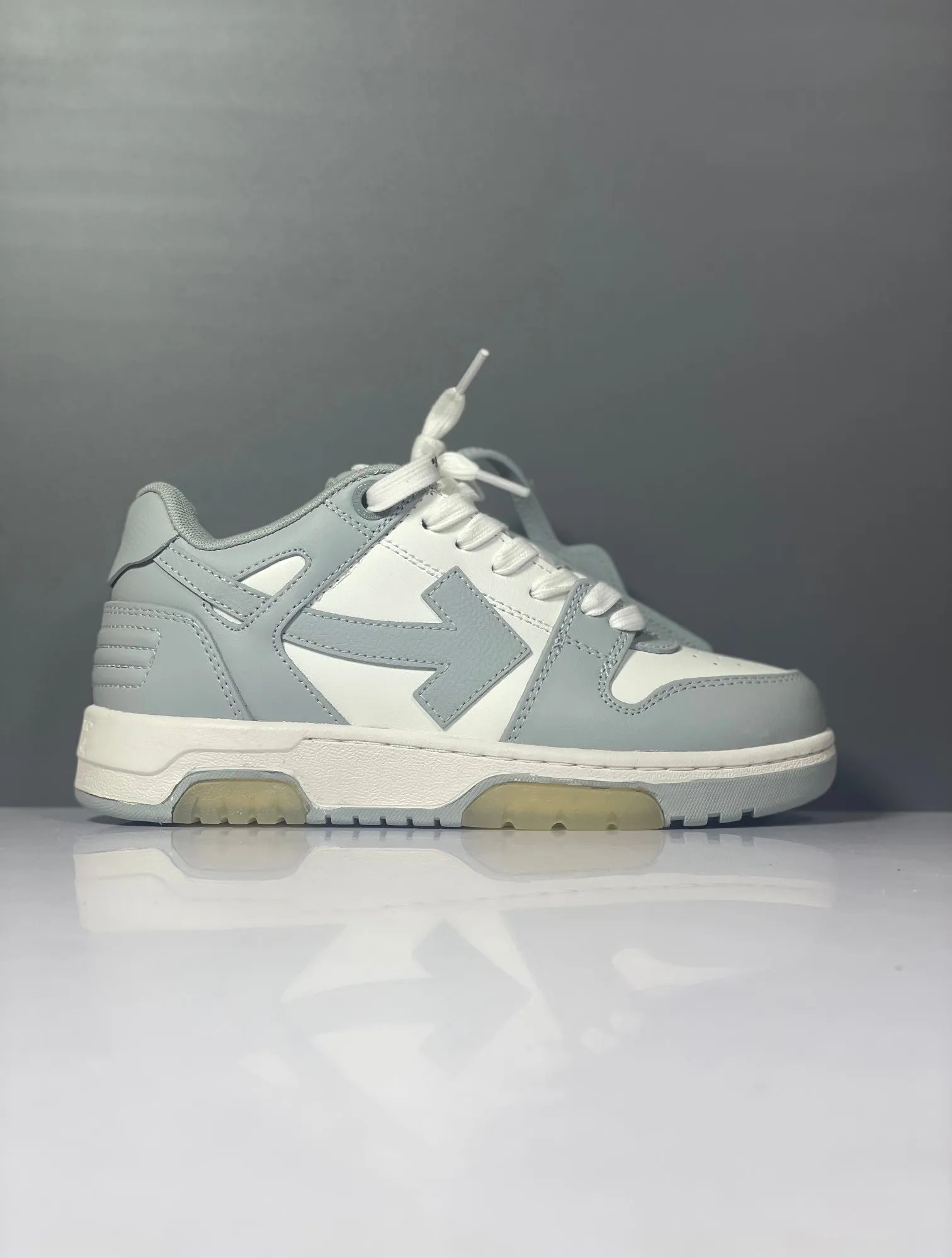 OFF-WHITE Out Of Office Pale review Anthony