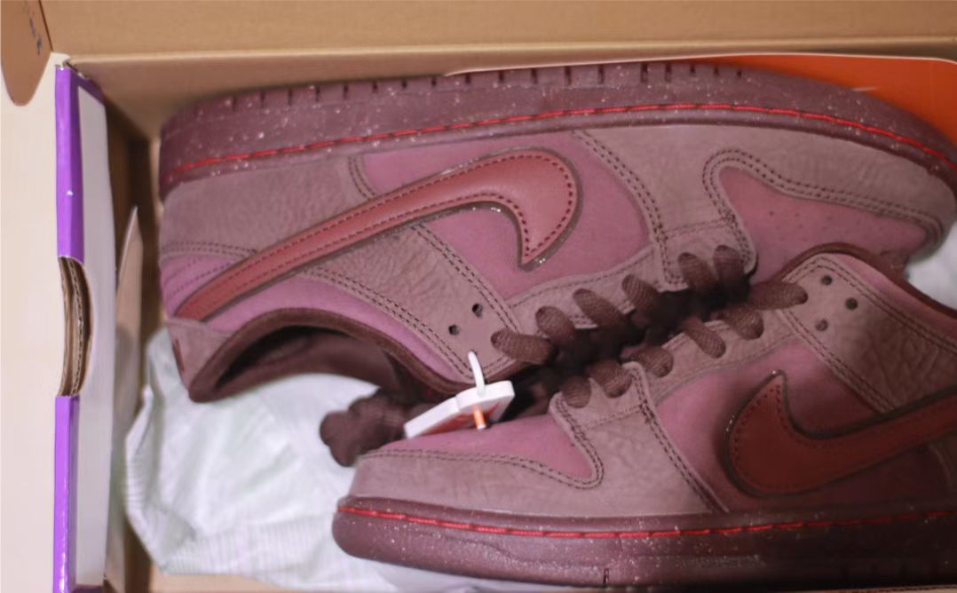 SX Nike SB Dunk Low Premium “Valentine’s Day”-red review Victoria