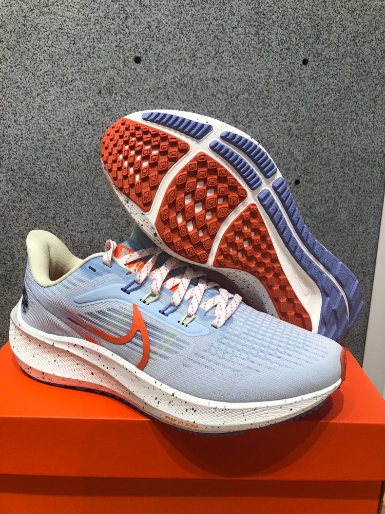 Nike Air Zoom Pegasus 39 Light Thistle Safety Orange review Alex 05