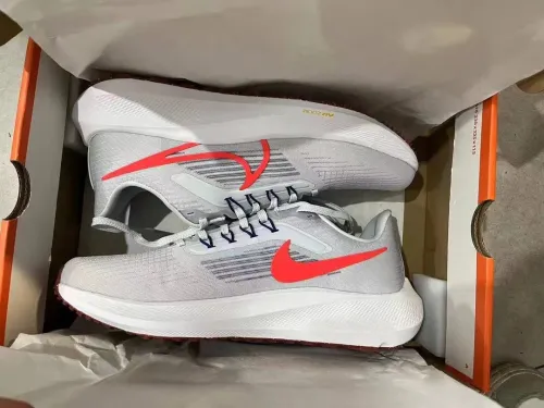 Nike Air Zoom Pegasus 39 Grey Bright Crimson review 