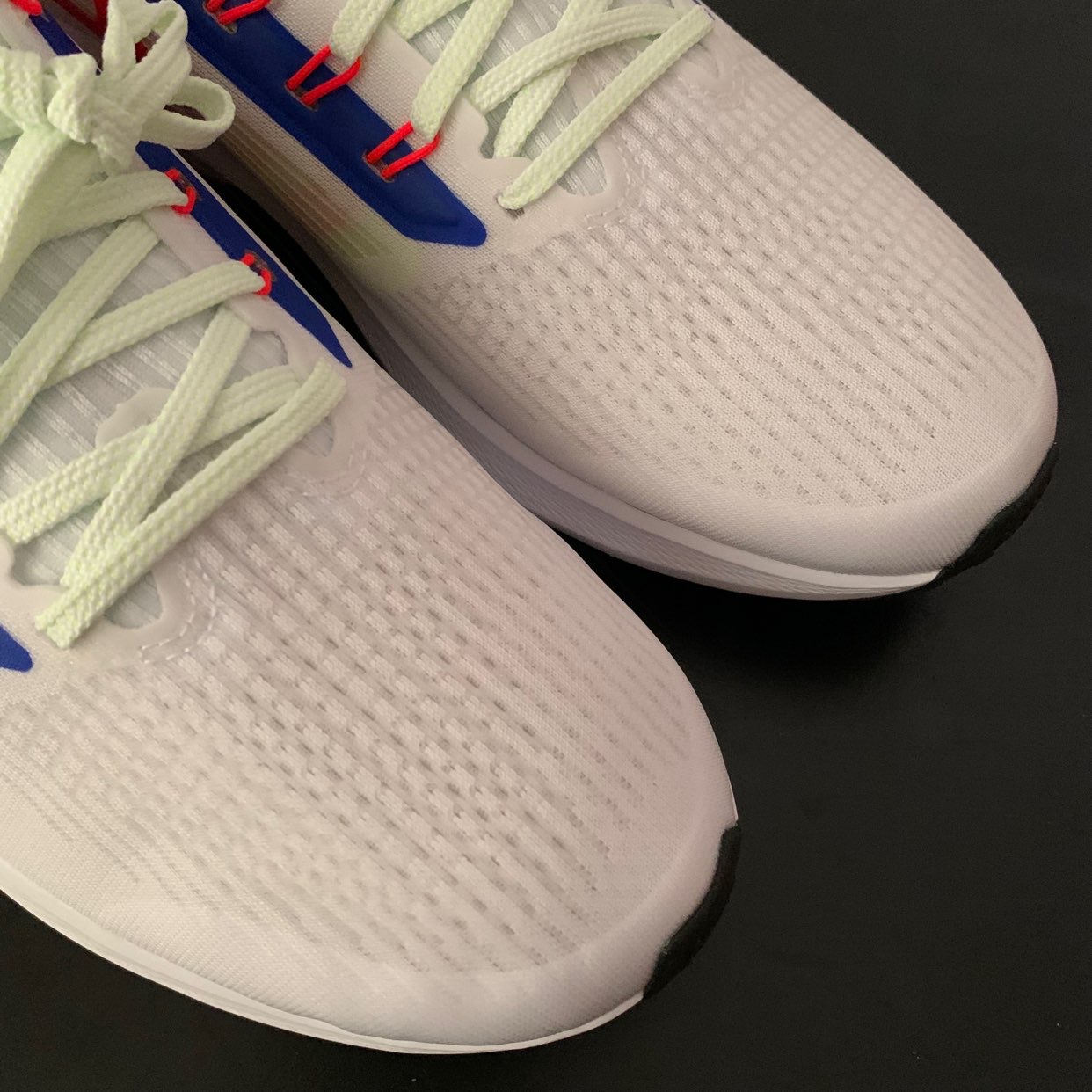 Nike Air Zoom Pegasus 39 White Blue Red-7 review Emily 05