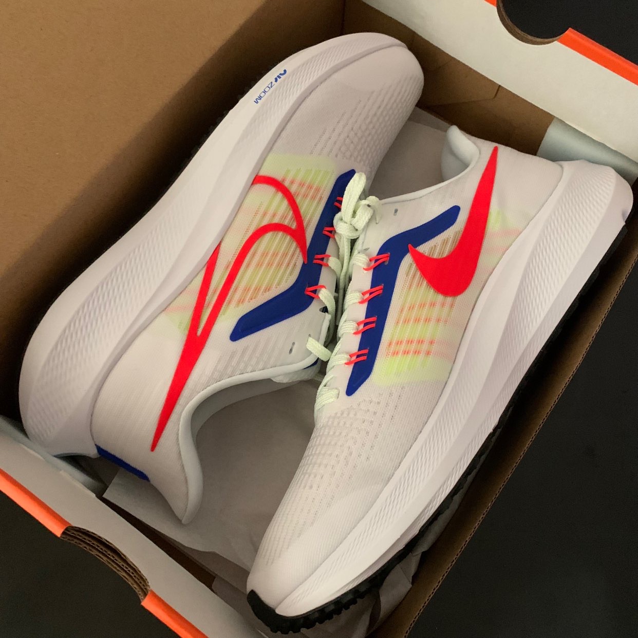 Nike Air Zoom Pegasus 39 White Blue Red-7 review Emily 06