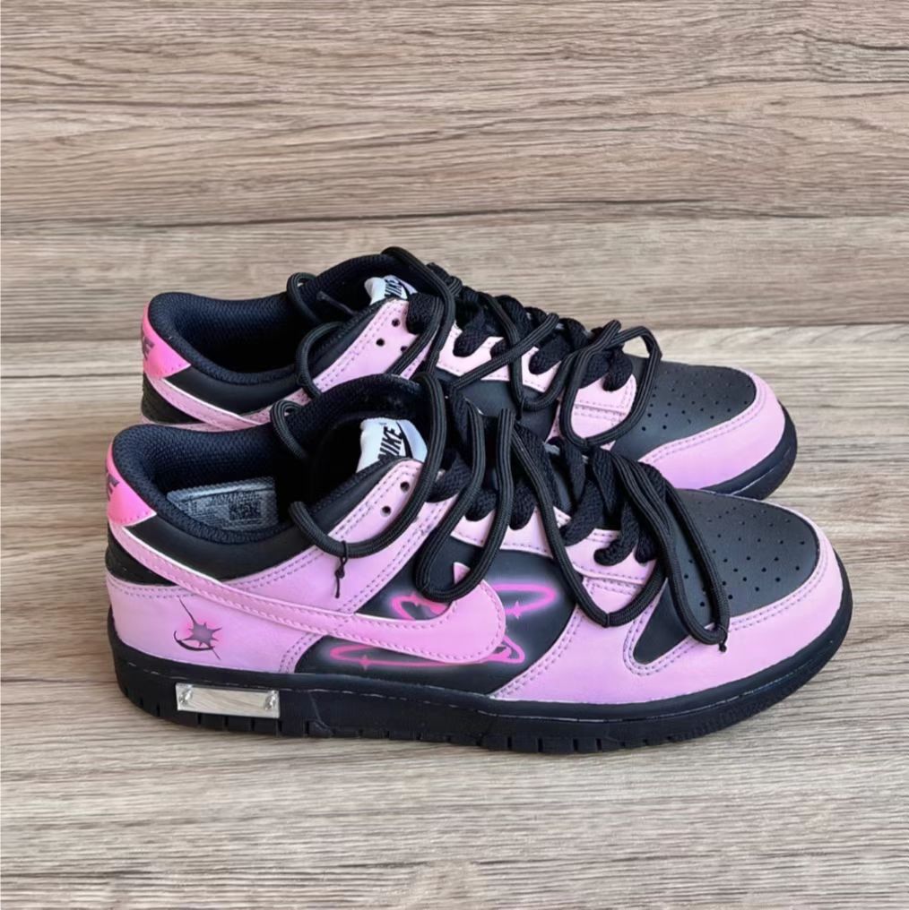 Nike Dunk Low Neon Interstellar review Victoria