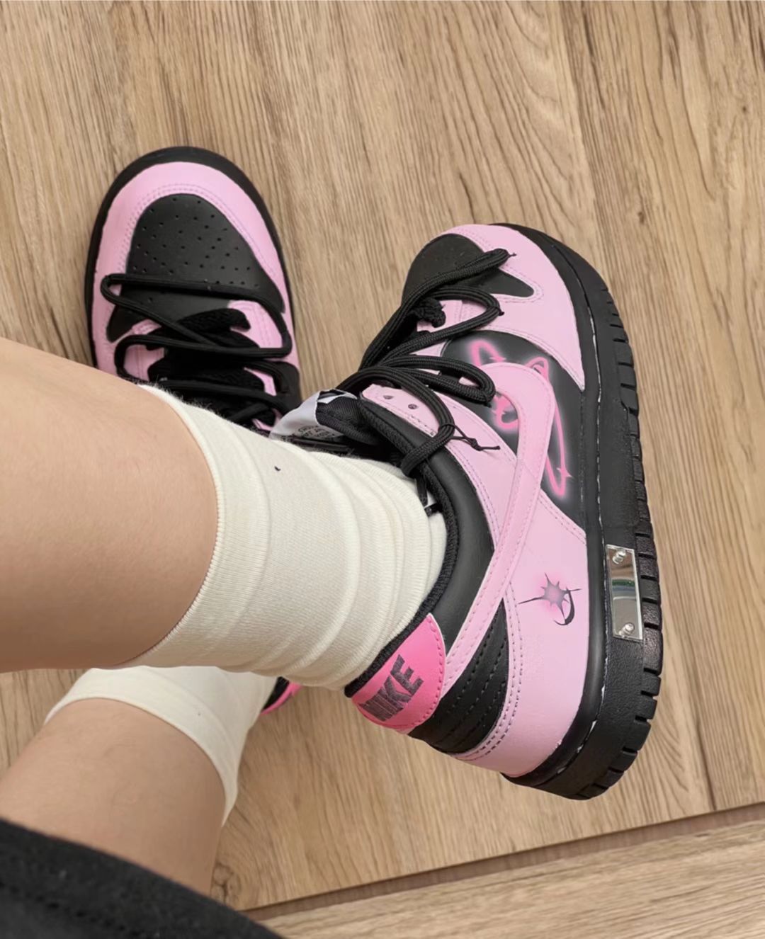 Nike Dunk Low Neon Interstellar review Victoria