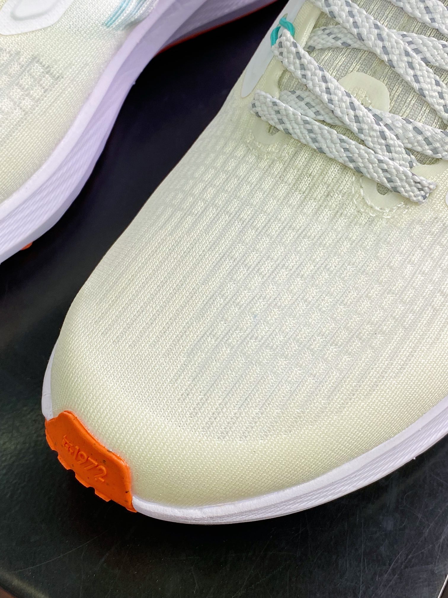 Nike Air Zoom Pegasus 39 White Blue Red review Brooke 02