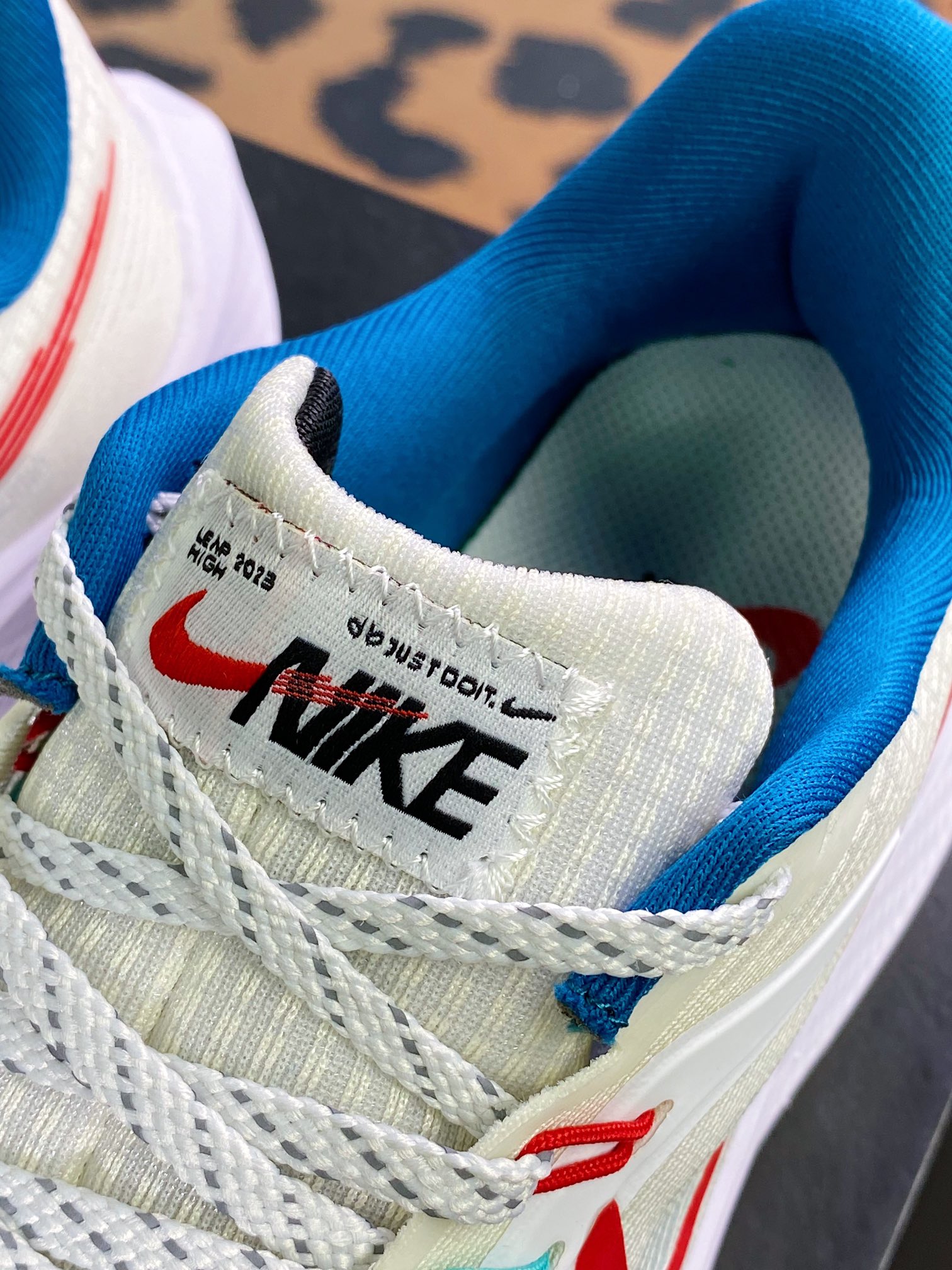 Nike Air Zoom Pegasus 39 White Blue Red review Brooke 05