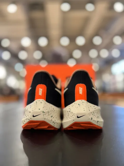 Nike Air Zoom Pegasus 39 Black White Orange review 