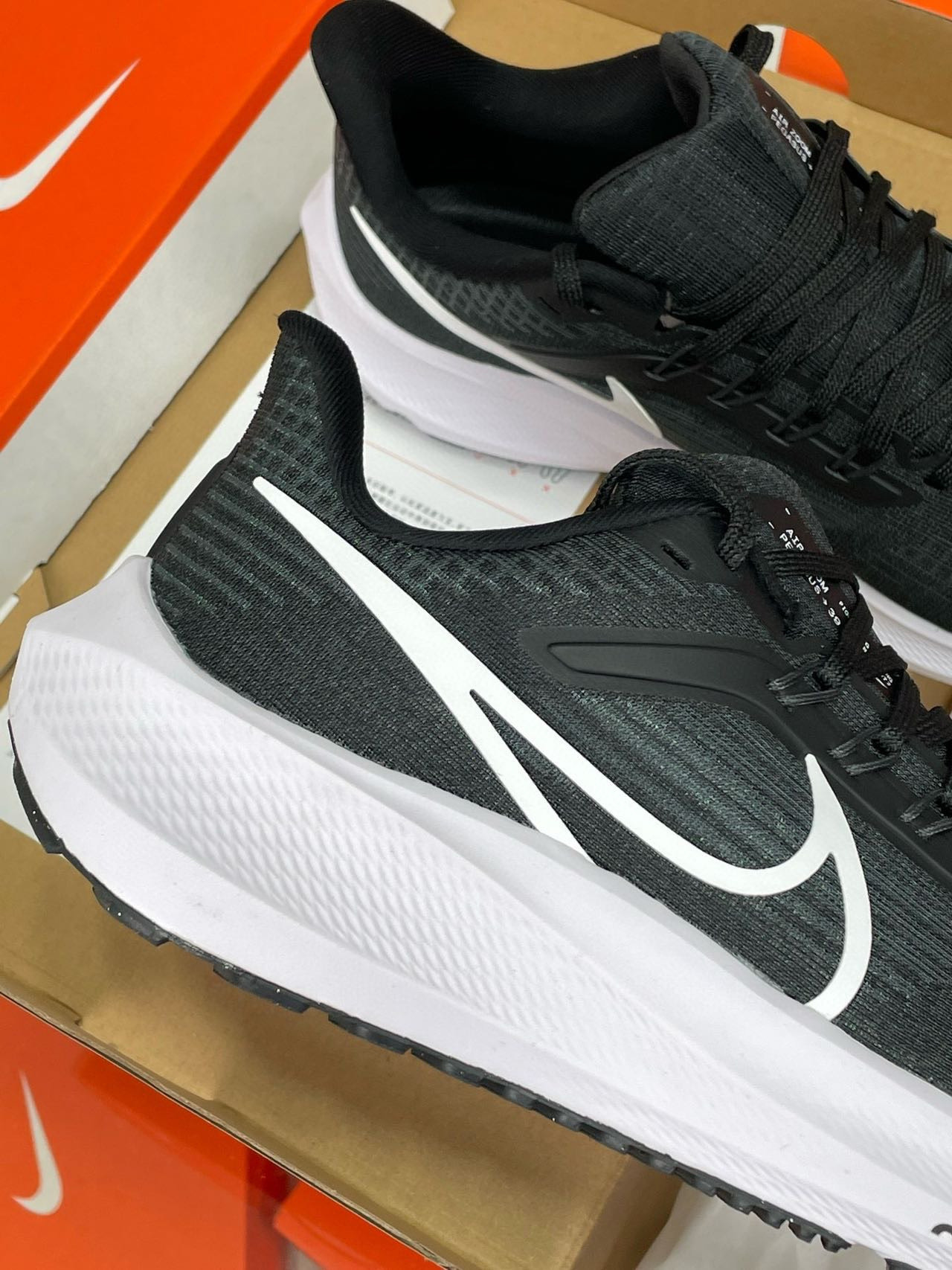 Nike Air Zoom Pegasus 39 Black Dark Smoke Grey review Erin 01