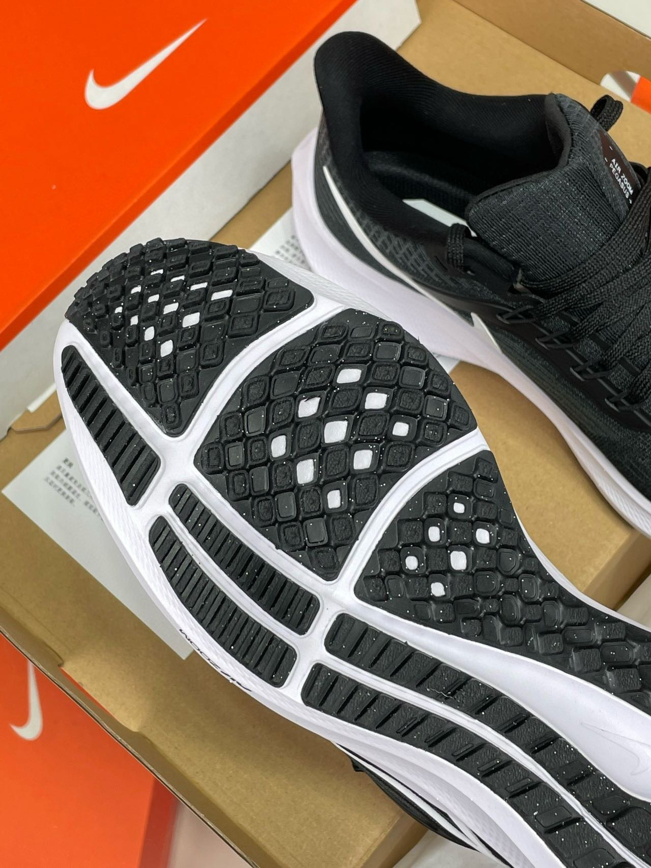 Nike Air Zoom Pegasus 39 Black Dark Smoke Grey review Erin 02