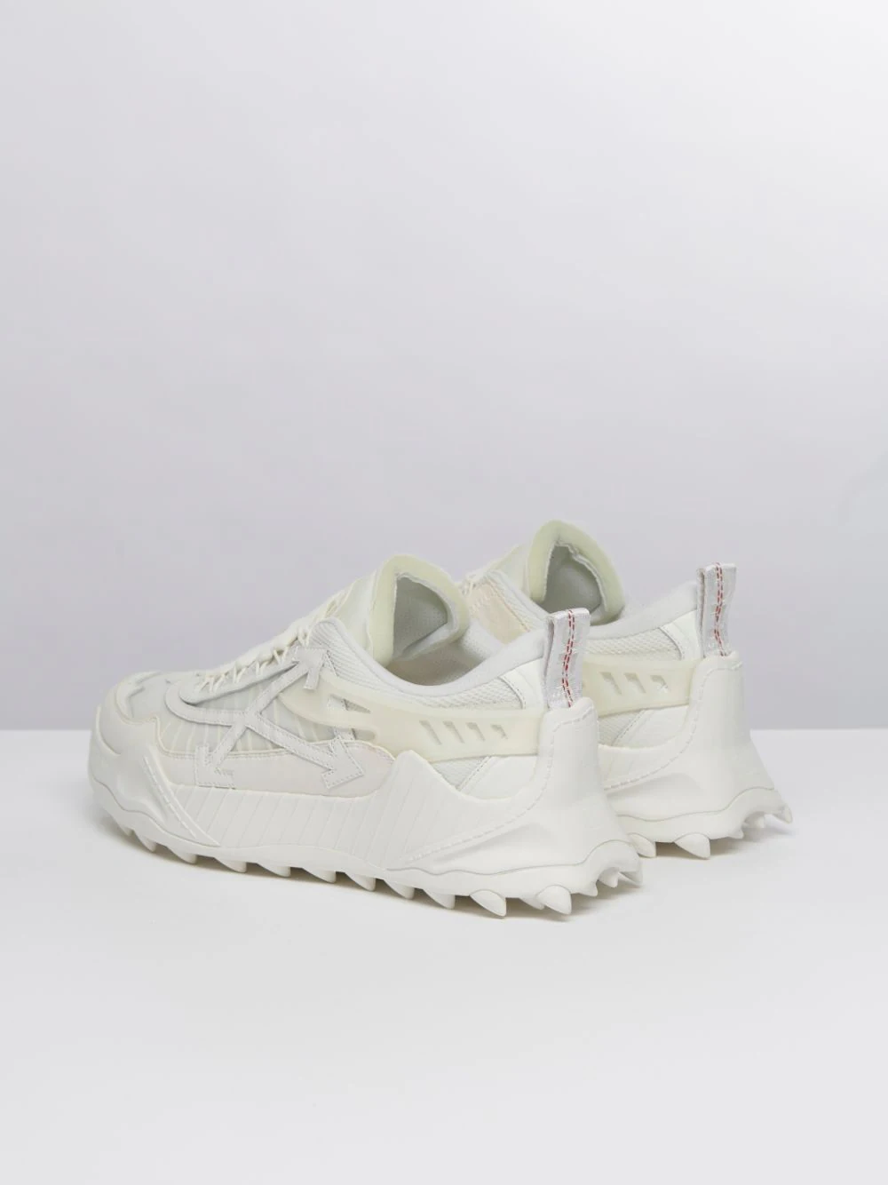 OFF-WHITE Out Of All White review V3vnyo 02