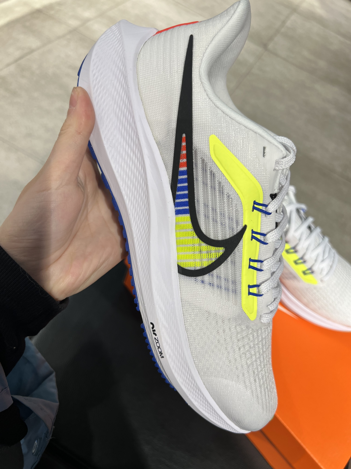 Nike Air Zoom Pegasus 39 Barely White yellow review Isabella 02