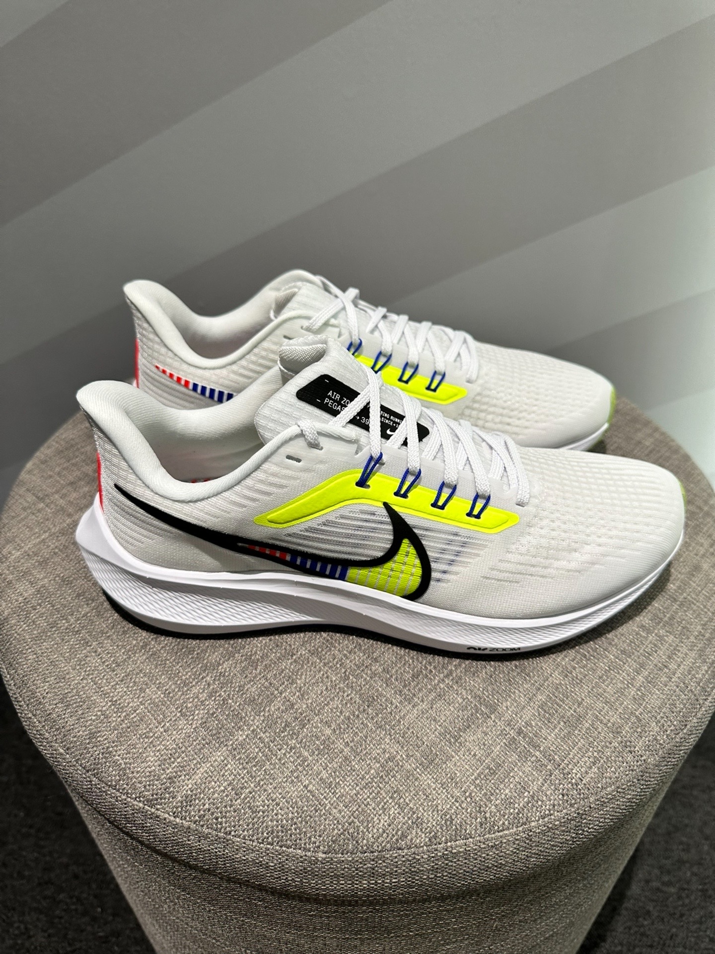 Nike Air Zoom Pegasus 39 Barely White yellow review Ava 02
