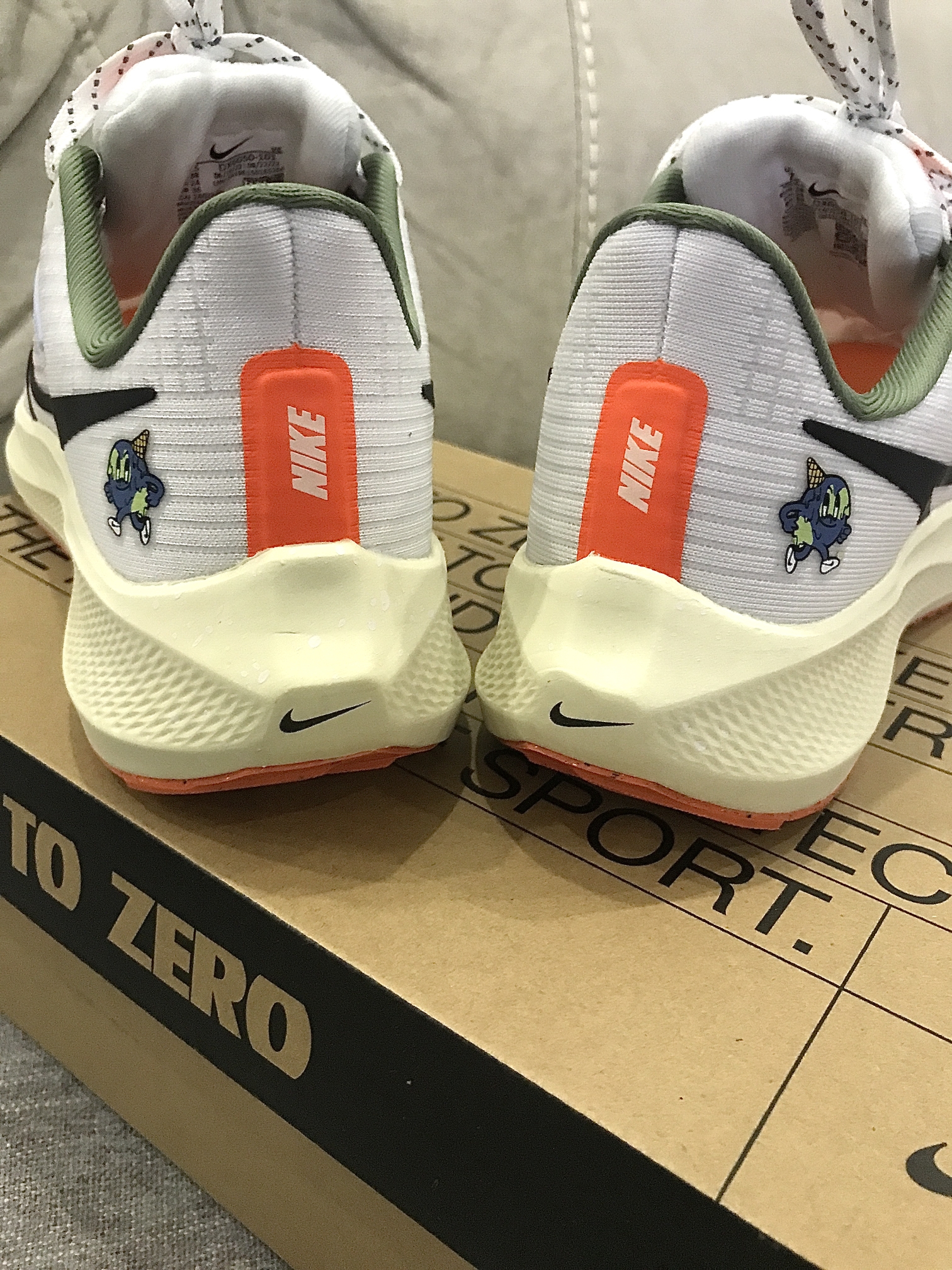 Nike Air Zoom Pegasus 39 Barely White Pink Blue review Logan 03