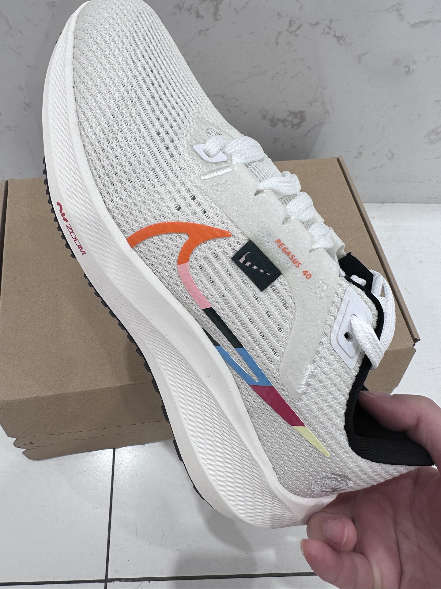 Nike Air Zoom Pegasus 40 White Colored Hook review Alex 02