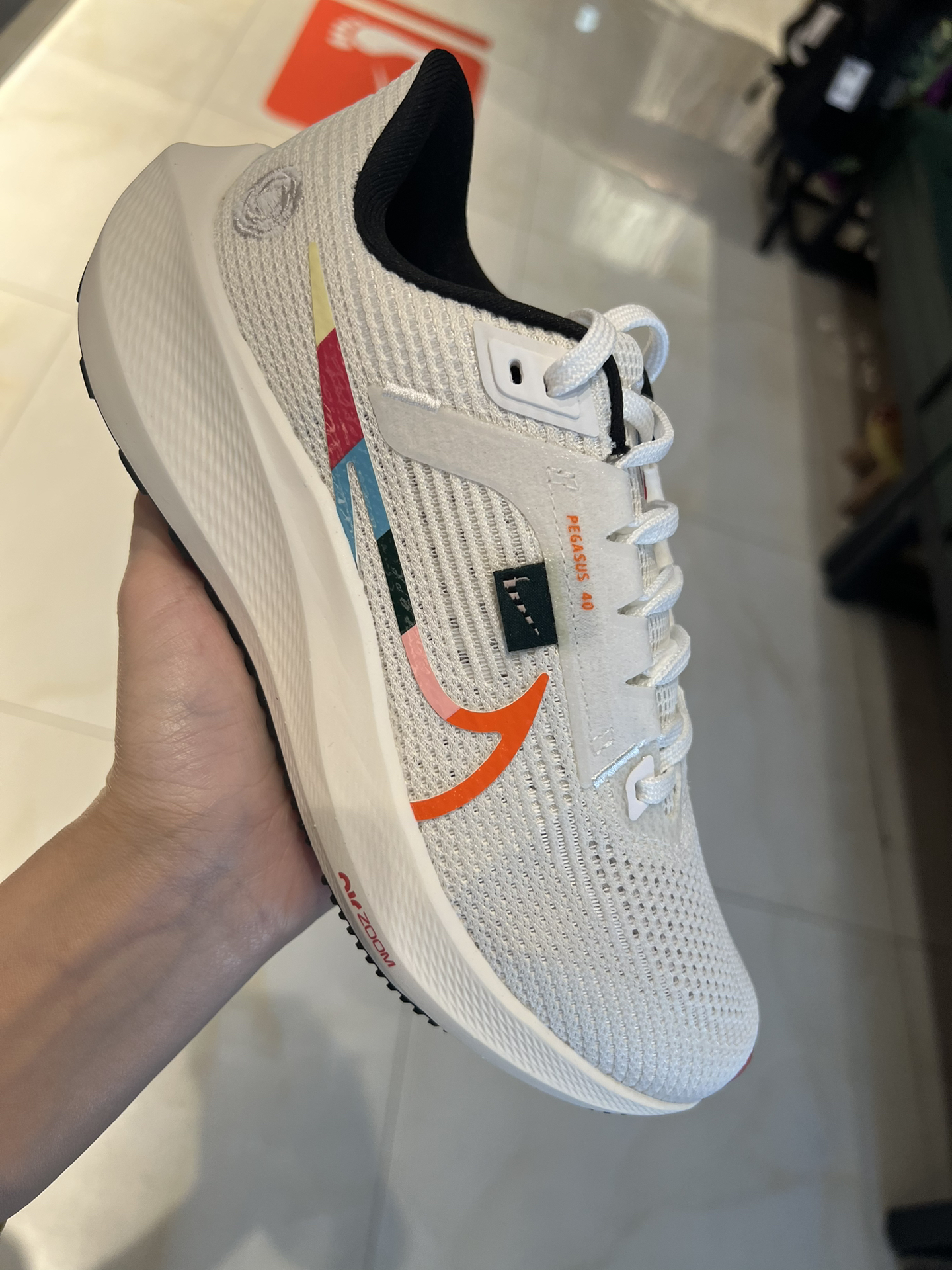 Nike Air Zoom Pegasus 40 White Colored Hook review Casey 03