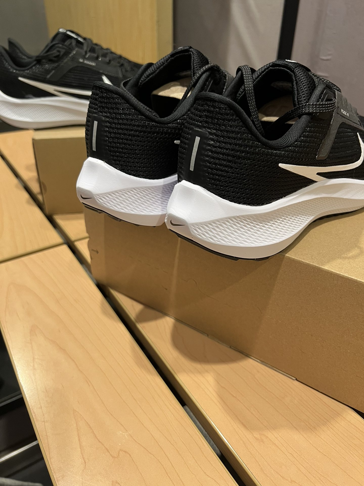 Nike Air Zoom Pegasus 40 Black And White review Drew 03