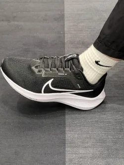 Nike Air Zoom Pegasus 40 Black And White review Jordan 01