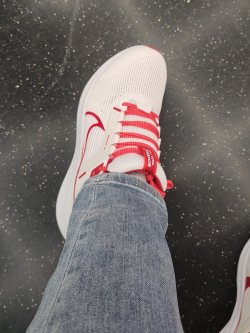 Nike Air Zoom Pegasus 40 White Red review Taylor 02