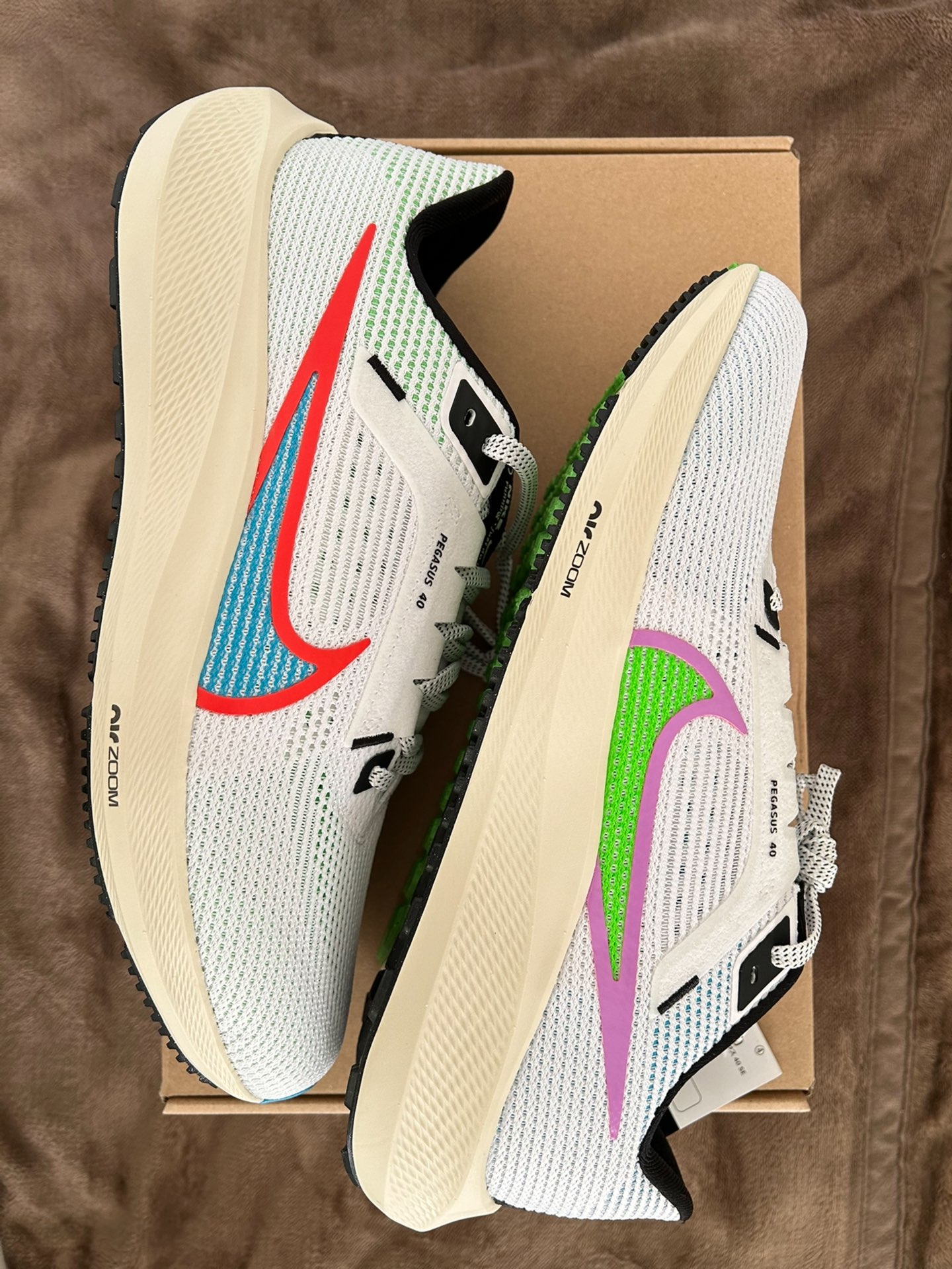 Nike Air Zoom Pegasus 40 Light Blue Green review Jamie 02