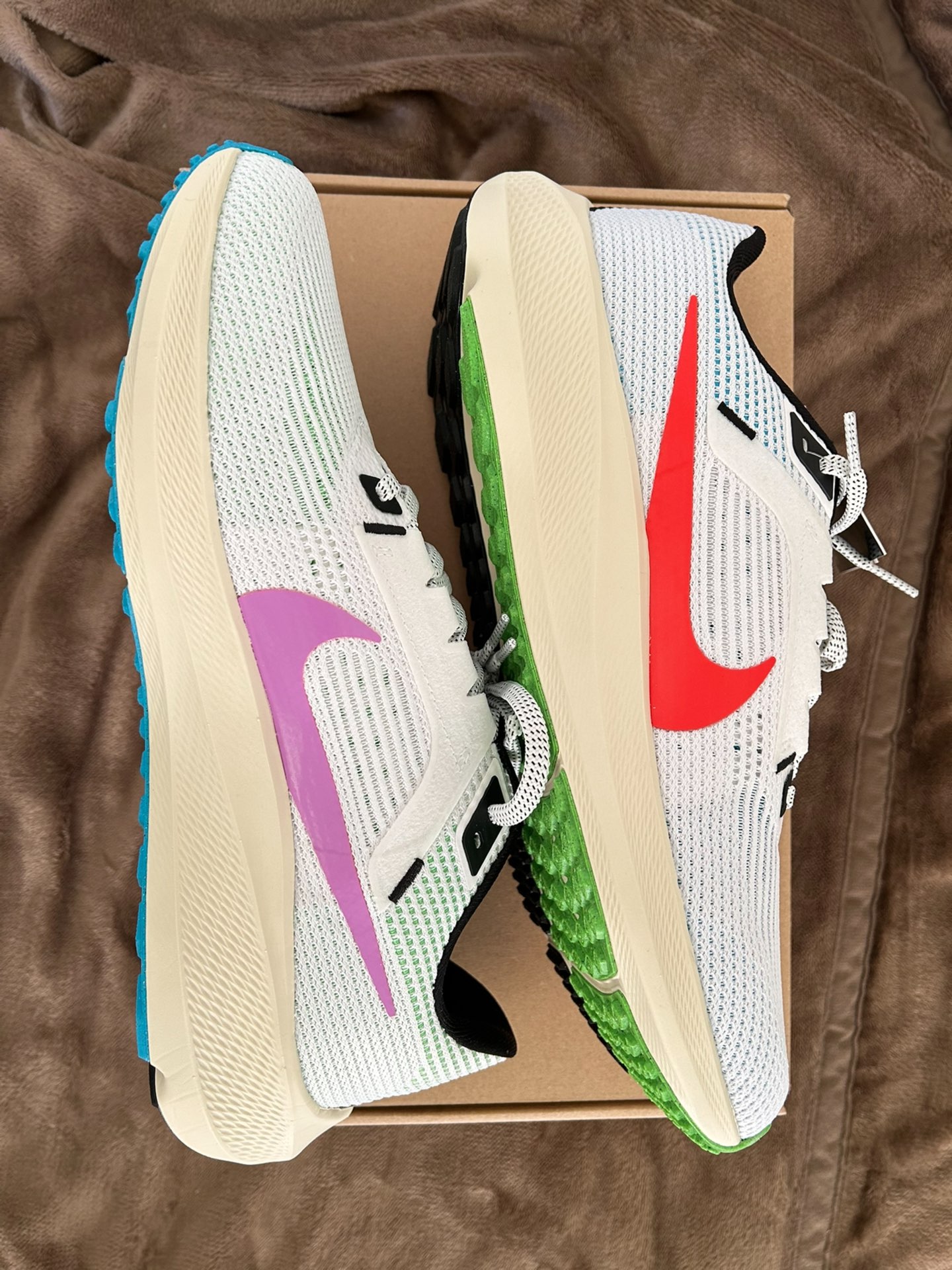 Nike Air Zoom Pegasus 40 Light Blue Green review Jamie 04