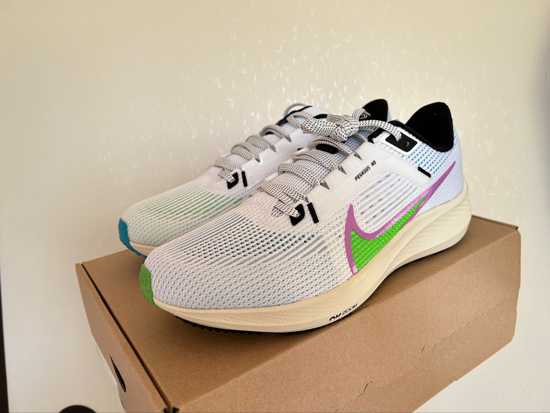 Nike Air Zoom Pegasus 40 Light Blue Green review Jamie 05