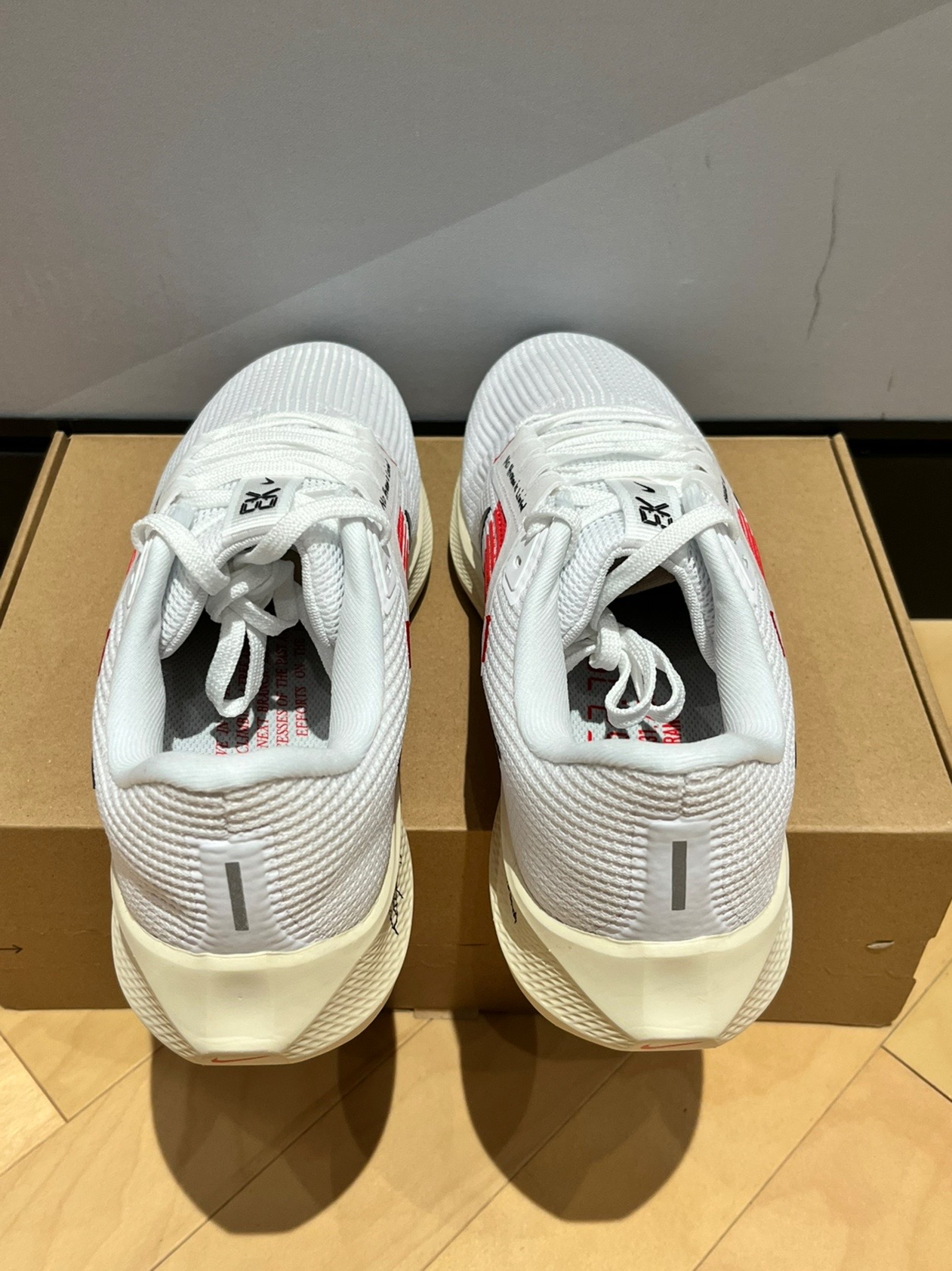 Nike Air Zoom Pegasus 40 Red, white, and black review Drew 02