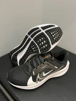 Nike Air Zoom Pegasus 40 Black and White Three Hooks review Bailey 01