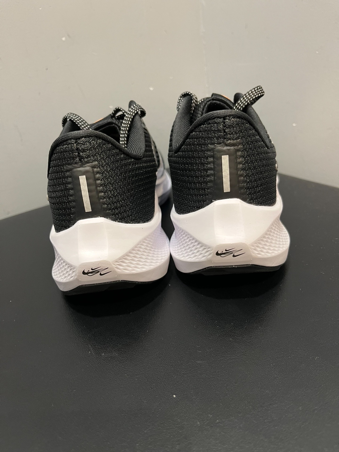 Nike Air Zoom Pegasus 40 Black and White Three Hooks review Bailey 02