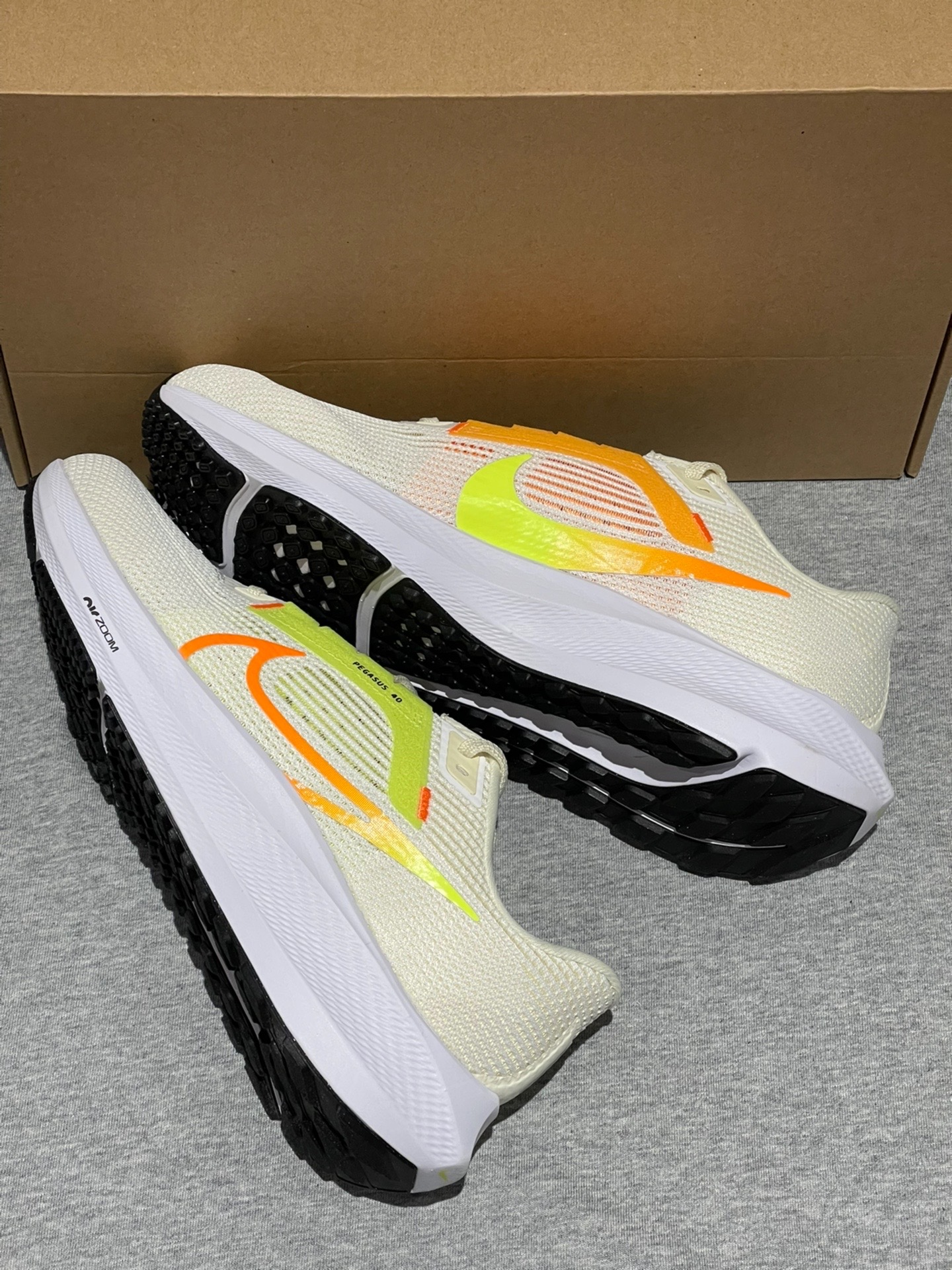 Nike Air Zoom Pegasus 40 White Yellow review Morgan 02