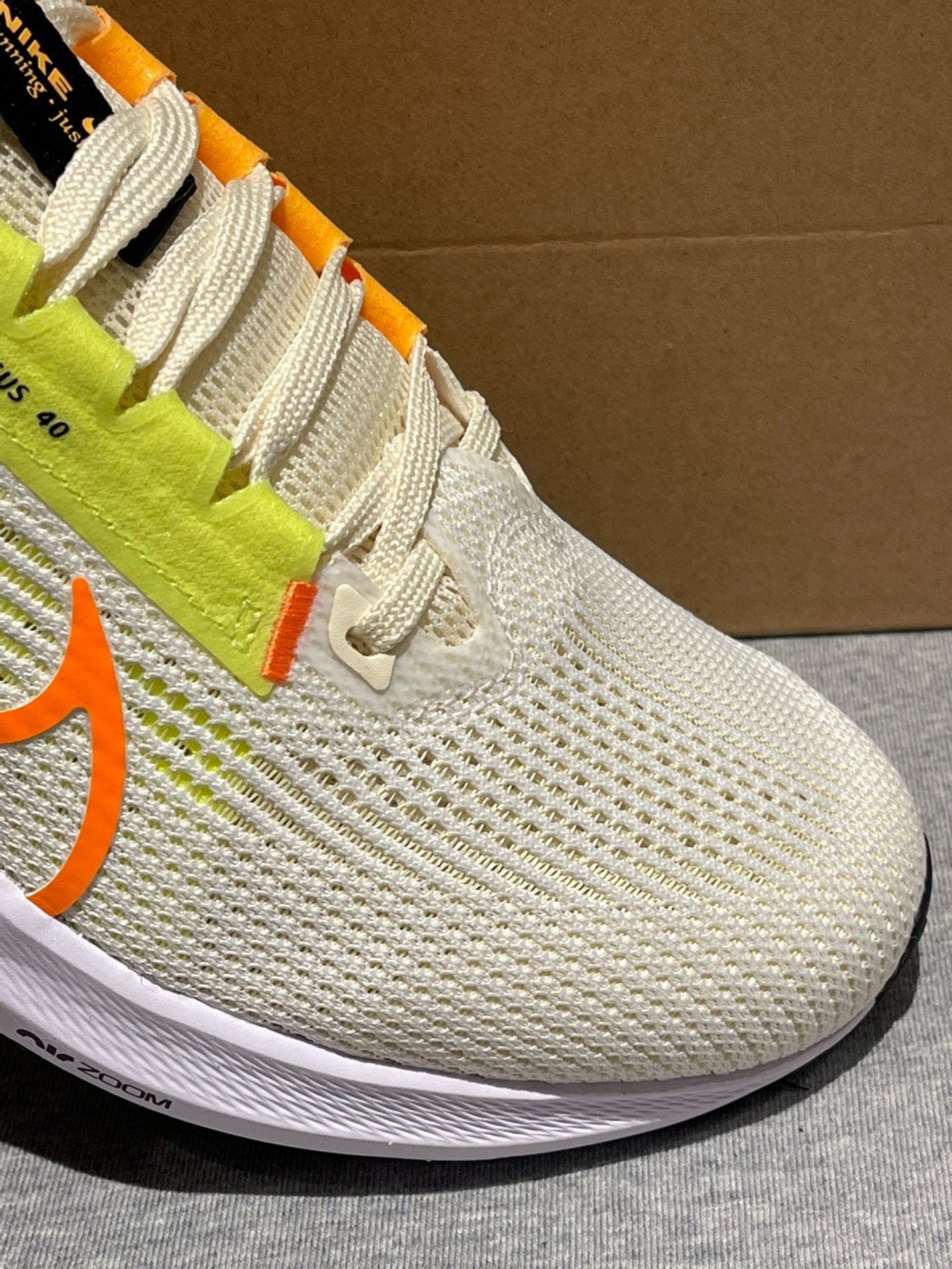 Nike Air Zoom Pegasus 40 White Yellow review Morgan 05