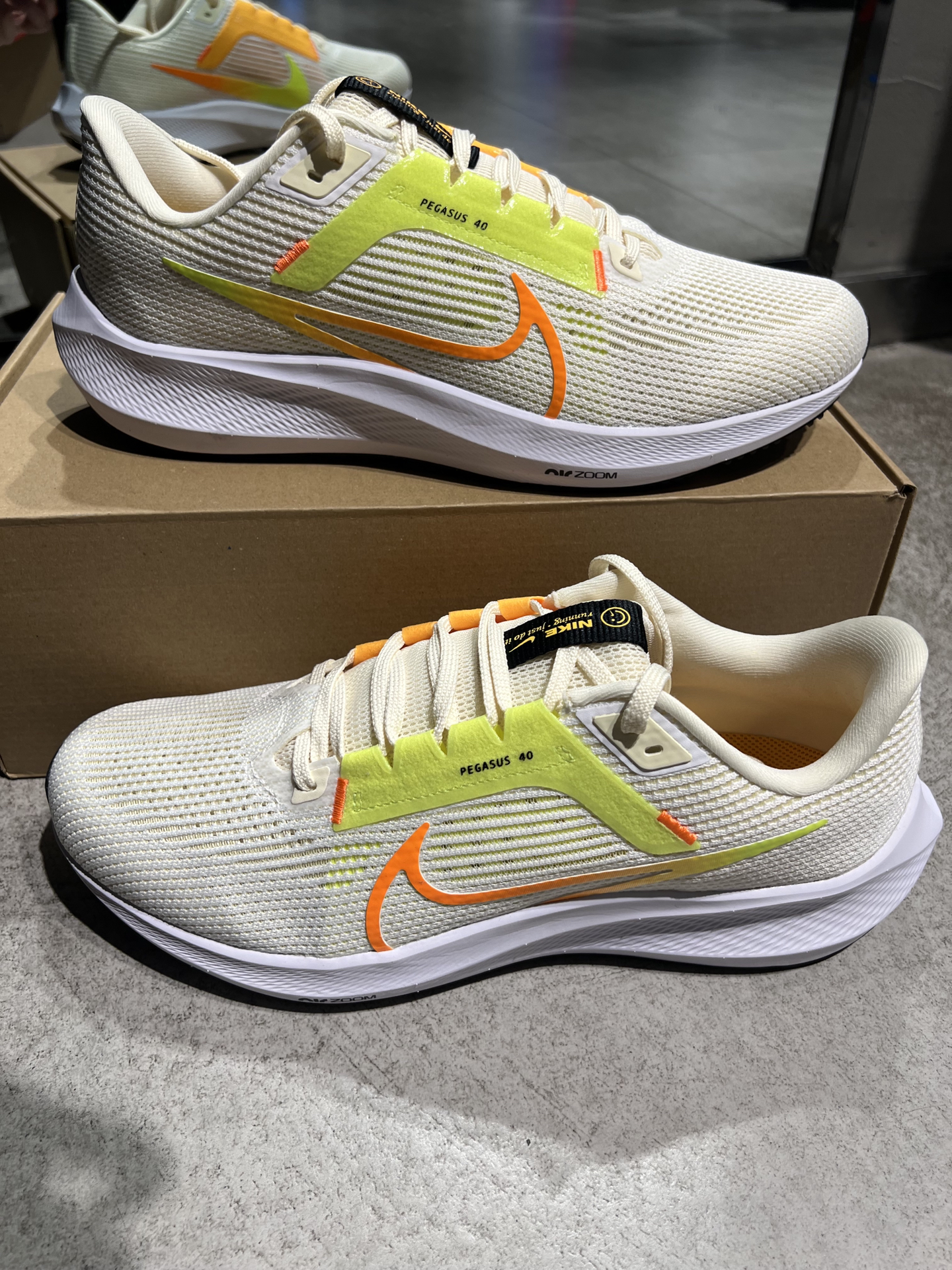 Nike Air Zoom Pegasus 40 White Yellow review Taylor 03