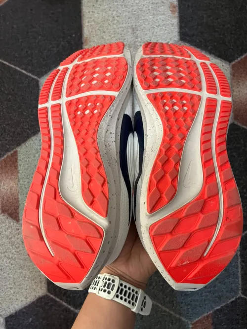 Nike Air Zoom Pegasus 40 White Orange review 