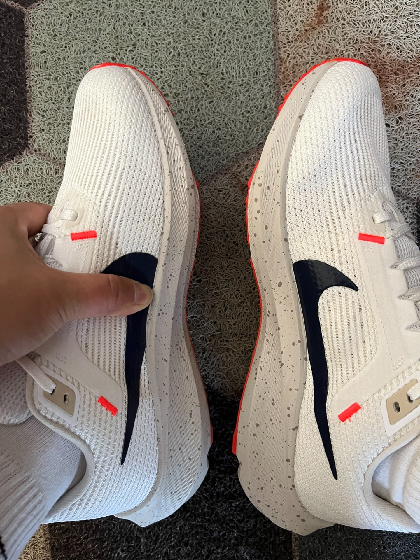 Nike Air Zoom Pegasus 40 White Orange review Casey 02