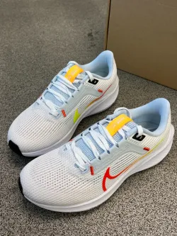 Nike Air Zoom Pegasus 40 White Blue Orange review Cameron 05