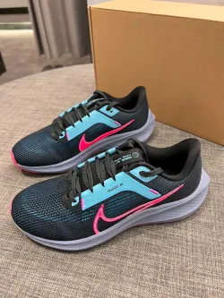 Nike Air Zoom Pegasus 40 Black Pink Blue review Jamie 01