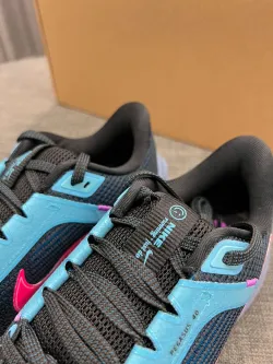 Nike Air Zoom Pegasus 40 Black Pink Blue review Jamie 05