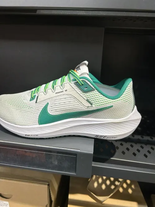 Nike Air Zoom Pegasus 40 White Green review 