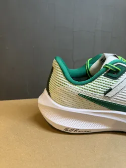 Nike Air Zoom Pegasus 40 White Green review Cameron 06