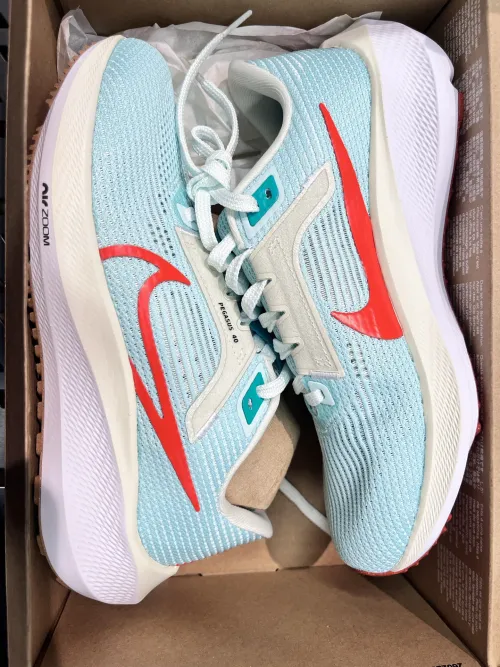 Nike Air Zoom Pegasus 40 Light Green Orange review 