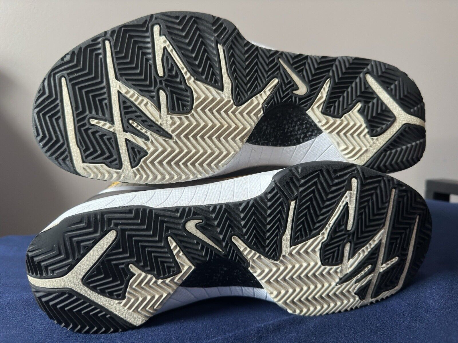 Nike Zoom Kobe 4 ZK4 POP Del Sol review Stacy 02