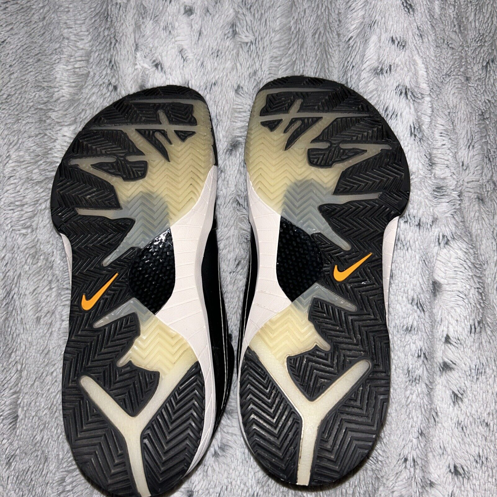 Nike Kobe 4 Protro Black Mamba review Steven Yang 01