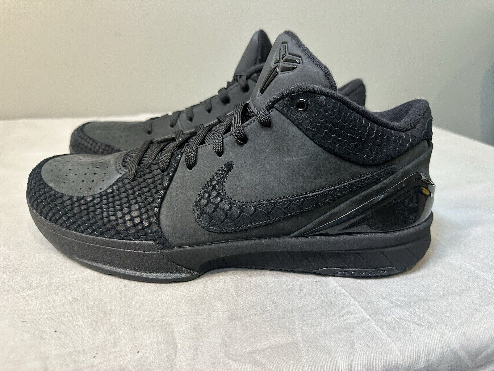 Nike Kobe 4 Protro “Black Mamba” review Joseph Sellers 01
