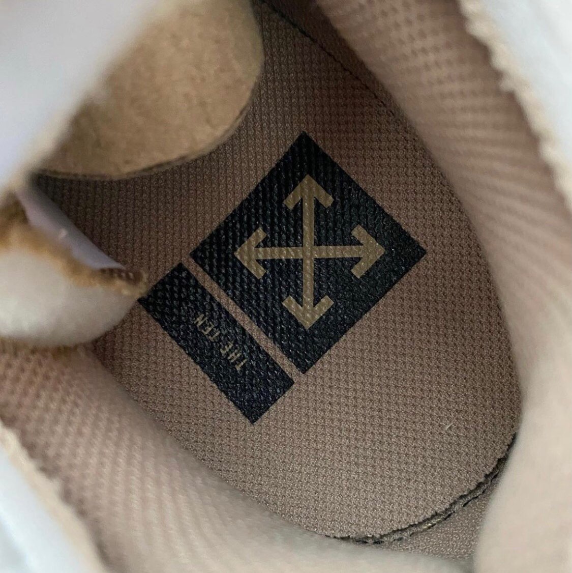 Off-White x Nike Air Max 90 “Desert Ore” review Alex 01