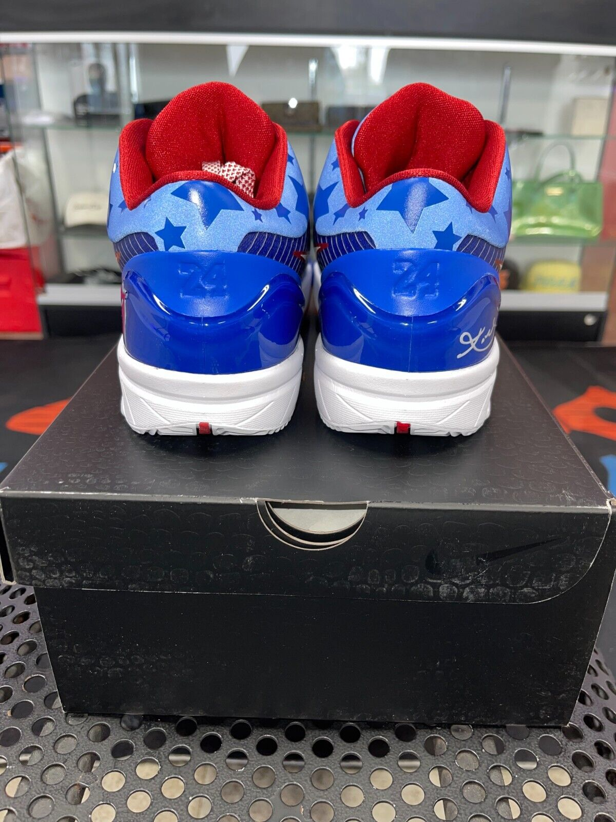 Nike Kobe 4 Protro Philly review V3vnyo 01