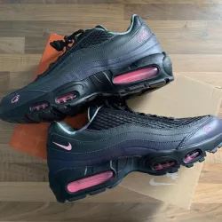 Corteiz Corteiz x Nike Air Max 95 “Pink Beam” review Sophia