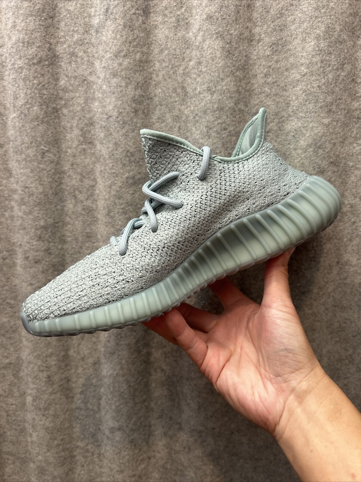 AH Adidas Yeezy 350 V2 Jade Ash review Cheryl R. Talavera 02